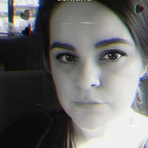 Meet your Posher, Holly